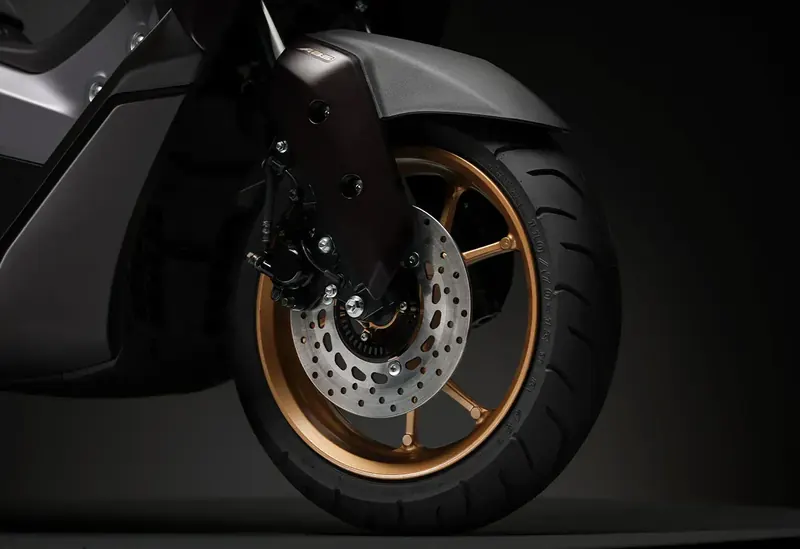 Yamaha NMAX TECH MAX 5