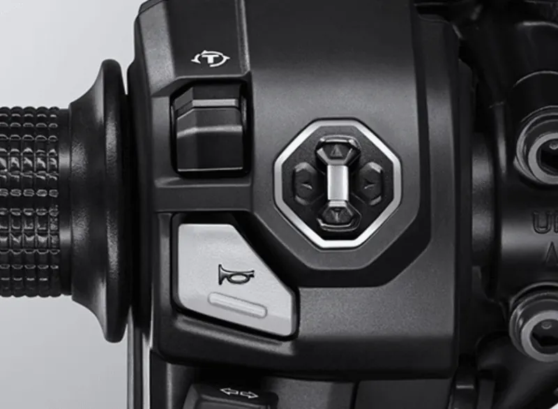 Honda ADV 160 RoadSync 5